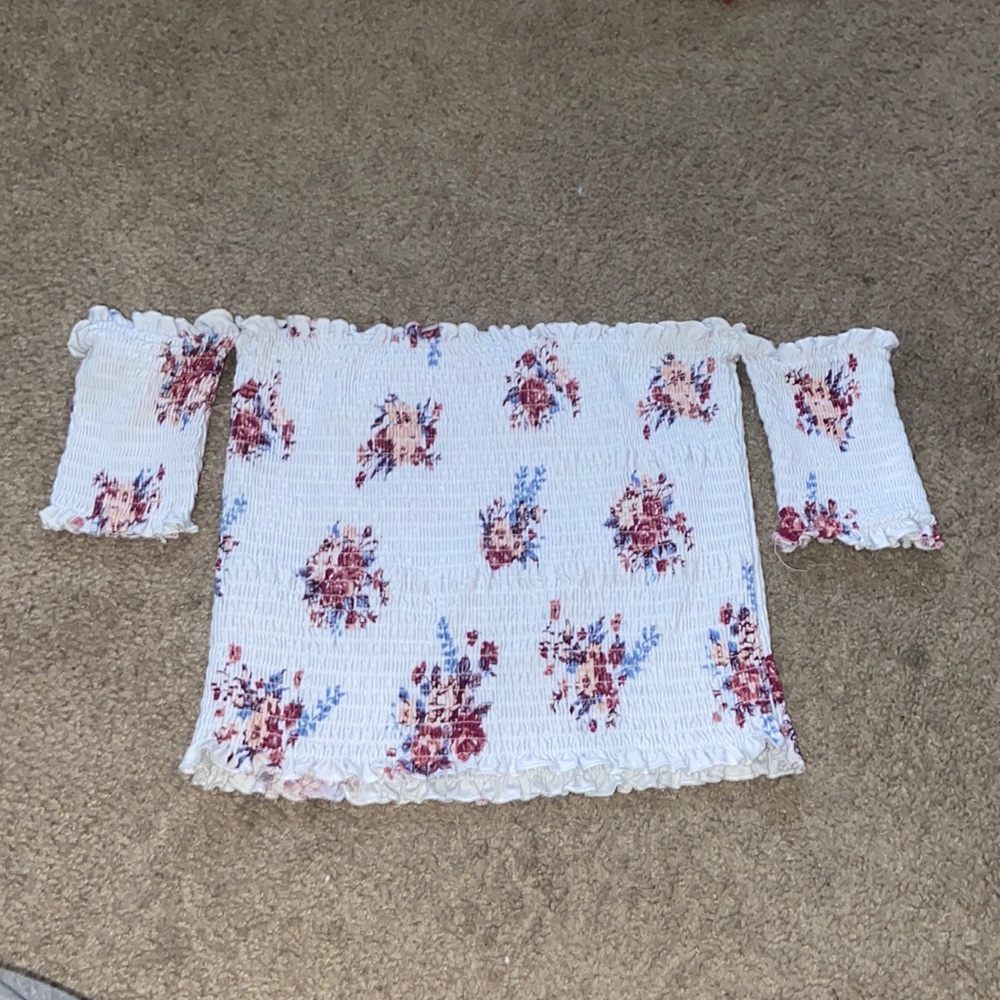 Floral white crop off the shoulder sleeve